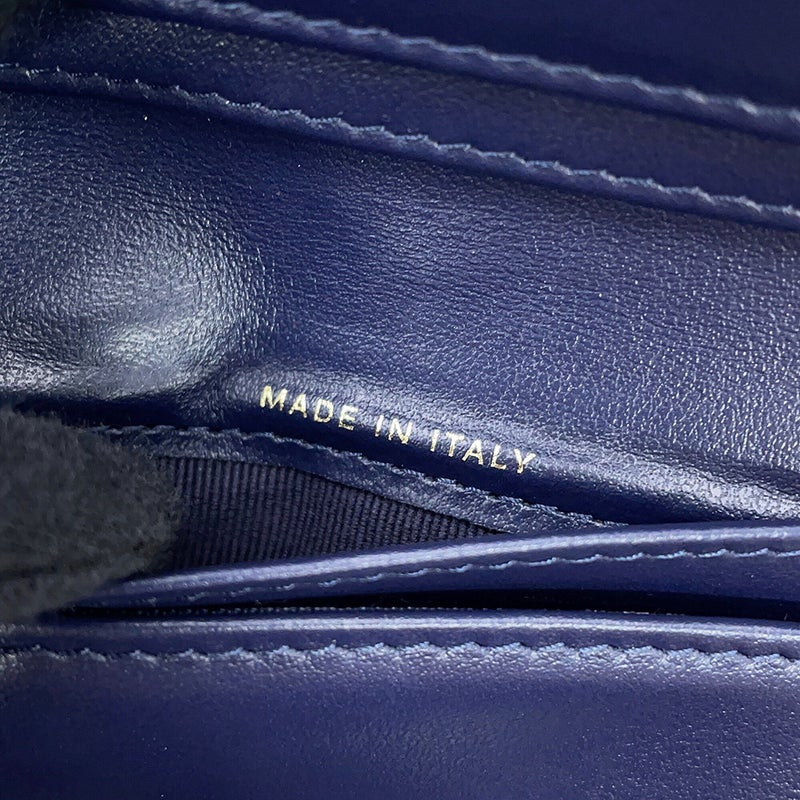 シャネル 二つ折り財布 マトラッセ ココマーク スモールウォレット キャビアスキン AP4652 CHANEL