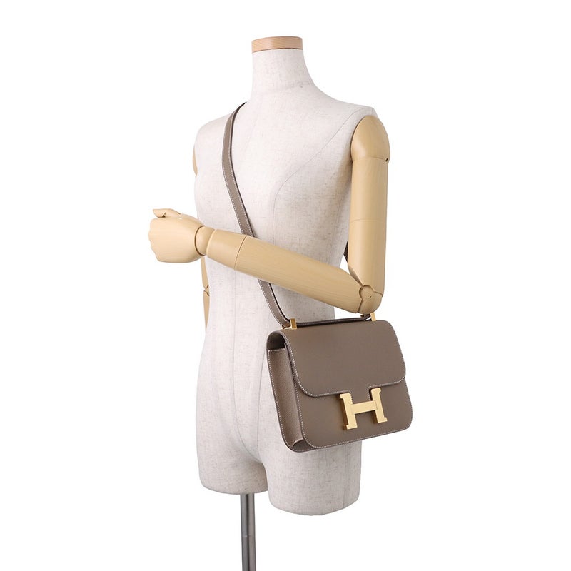 エルメス ショルダーバッグ コンスタンス24 ミロワール エトゥープ/ゴールド金具 エプソン B刻印 HERMES