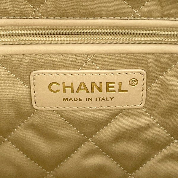 シャネル チェーンショルダーバッグ CHANEL22 スモール シャイニーカーフレザー AS3260 CHANEL ポーチ付き