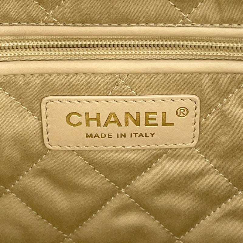 シャネル チェーンショルダーバッグ CHANEL22 スモール シャイニーカーフレザー AS3260 CHANEL ポーチ付き