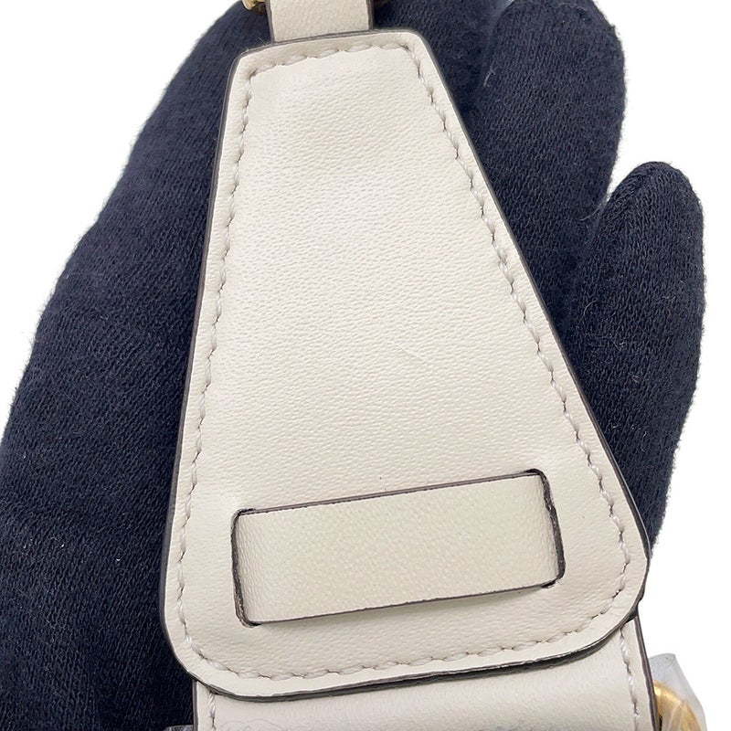 フェンディ ショルダーストラップ ズッカ FFロゴ ストラップ ユー キャンバス FENDI ストラップ 白 黒