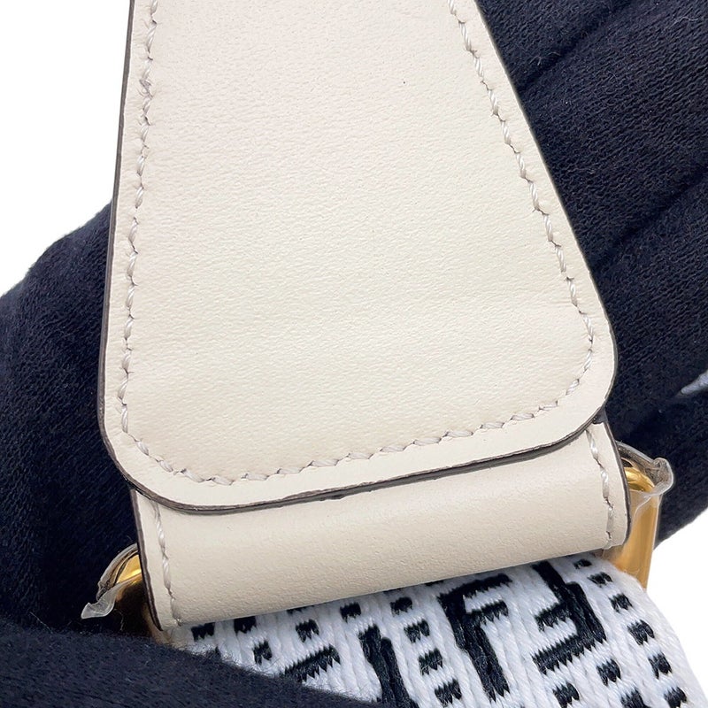 フェンディ ショルダーストラップ ズッカ FFロゴ ストラップ ユー キャンバス FENDI ストラップ 白 黒