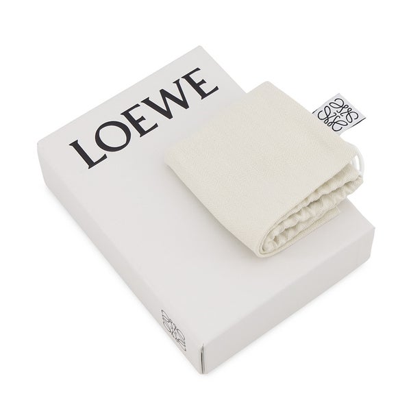 ロエベ 二つ折り財布 アナグラム コンパクト ウォレット ペブルグレインカーフレザー C821NCWX03 LOEWE