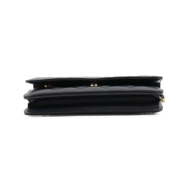 シャネル チェーンウォレット クラシック マトラッセ ココマーク ラムスキン AP0250 CHANEL 黒 財布