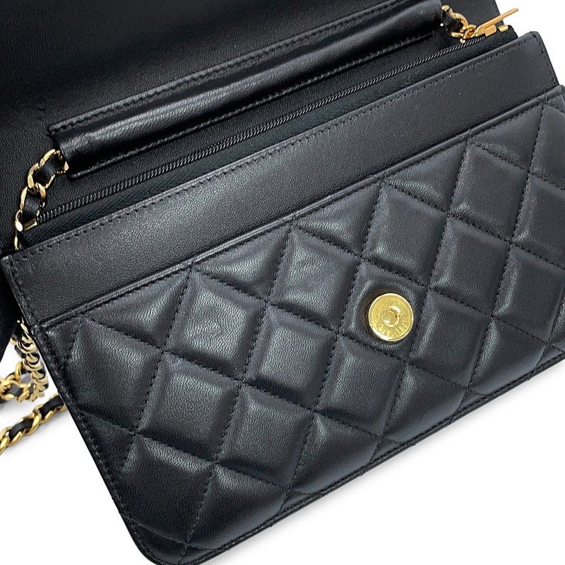シャネル チェーンウォレット クラシック マトラッセ ココマーク ラムスキン AP0250 CHANEL 黒 財布