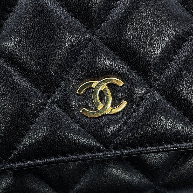 シャネル チェーンウォレット クラシック マトラッセ ココマーク ラムスキン AP0250 CHANEL 黒 財布
