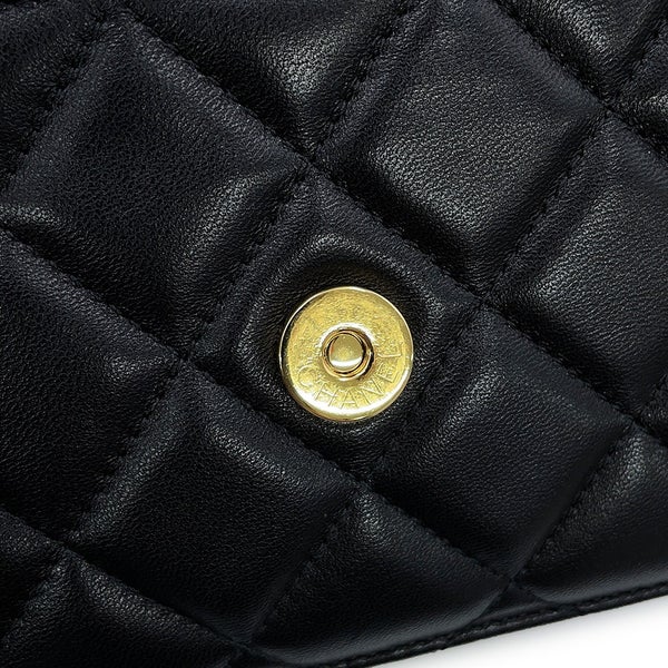 シャネル チェーンウォレット クラシック マトラッセ ココマーク ラムスキン AP0250 CHANEL 黒 財布