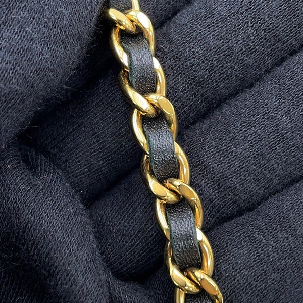 シャネル チェーンウォレット クラシック マトラッセ ココマーク ラムスキン AP0250 CHANEL 黒 財布