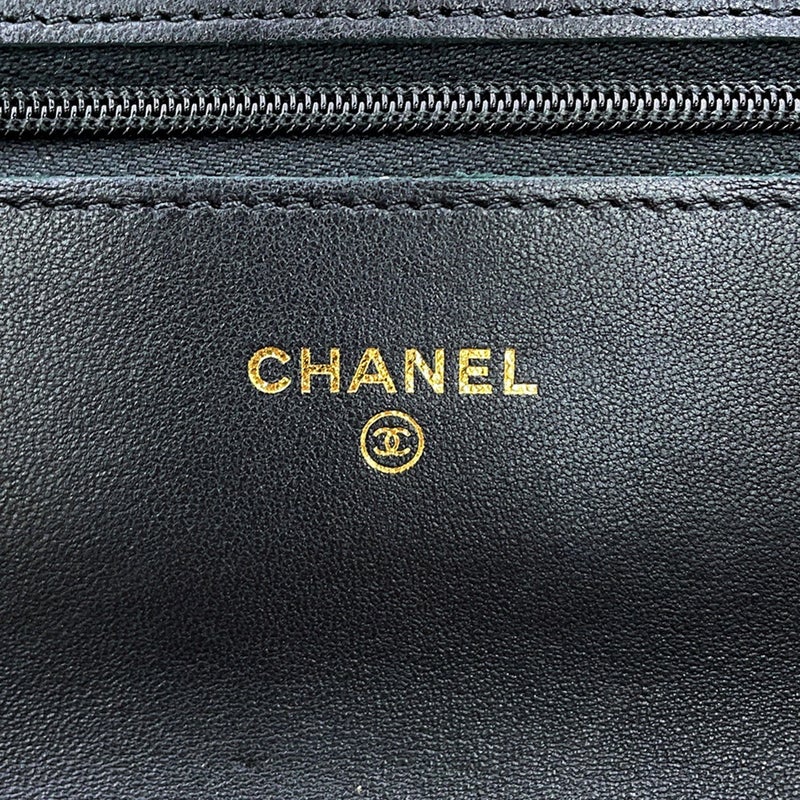 シャネル チェーンウォレット クラシック マトラッセ ココマーク ラムスキン AP0250 CHANEL 黒 財布