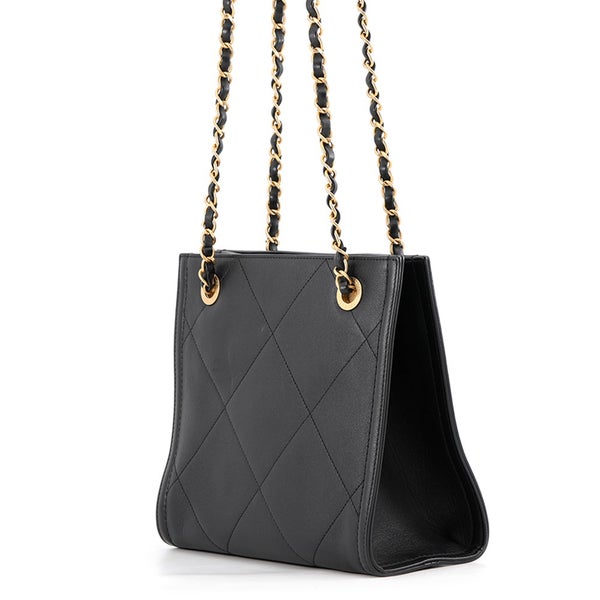 シャネル チェーンショルダーバッグ ショッピングバッグ マトラッセ ココマーク ラムスキン AS2750 CHANEL 黒