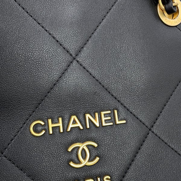 シャネル チェーンショルダーバッグ ショッピングバッグ マトラッセ ココマーク ラムスキン AS2750 CHANEL 黒
