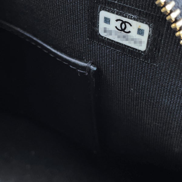 シャネル チェーンショルダーバッグ マトラッセ ココマーク ドーム型 レザー CHANEL バッグ 黒