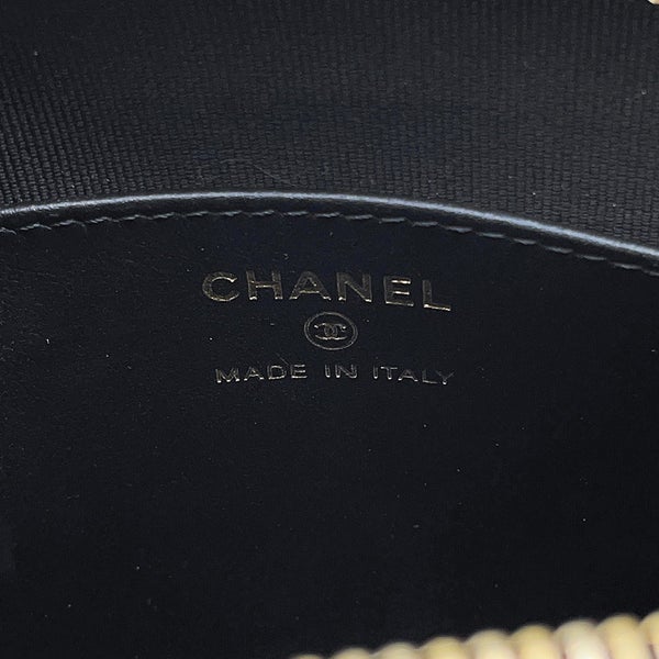シャネル チェーンショルダーバッグ マトラッセ ココマーク ドーム型 レザー CHANEL バッグ 黒