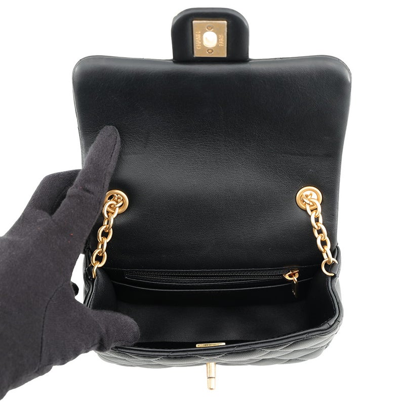 シャネル チェーンショルダーバッグ ミニマトラッセ ダイヤ ハート ラムスキン CHANEL 黒