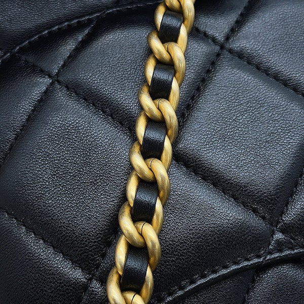 シャネル チェーンショルダーバッグ マトラッセ ココマーク ラムスキン AS2734 CHANEL 黒