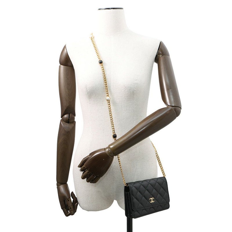 シャネル チェーンウォレット マトラッセ フェイクパール ミニ ラムスキン AP2932 CHANEL 黒