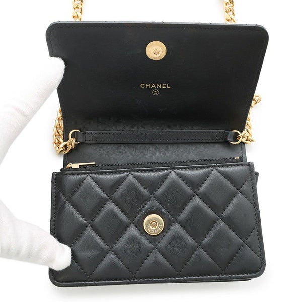 シャネル チェーンウォレット マトラッセ フェイクパール ミニ ラムスキン AP2932 CHANEL 黒