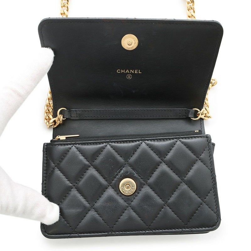 シャネル チェーンウォレット マトラッセ フェイクパール ミニ ラムスキン AP2932 CHANEL 黒