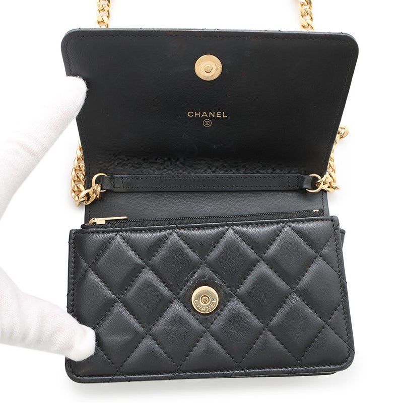 シャネル チェーンウォレット マトラッセ フェイクパール ミニ ラムスキン AP2932 CHANEL 黒