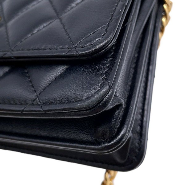 シャネル チェーンウォレット マトラッセ フェイクパール ミニ ラムスキン AP2932 CHANEL 黒