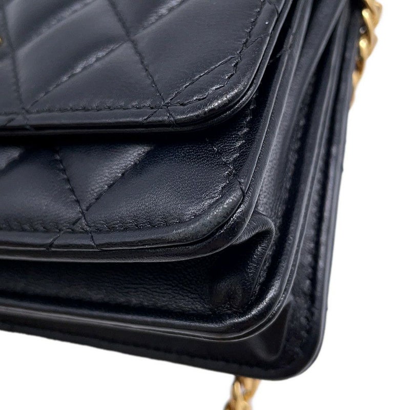 シャネル チェーンウォレット マトラッセ フェイクパール ミニ ラムスキン AP2932 CHANEL 黒