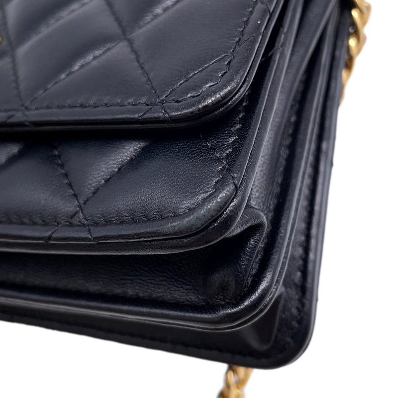 シャネル チェーンウォレット マトラッセ フェイクパール ミニ ラムスキン AP2932 CHANEL 黒