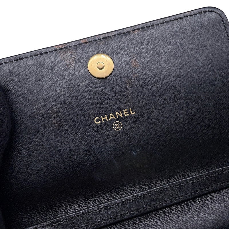 シャネル チェーンウォレット マトラッセ フェイクパール ミニ ラムスキン AP2932 CHANEL 黒
