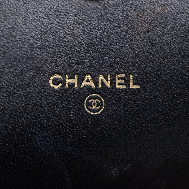 シャネル チェーンウォレット マトラッセ フェイクパール ミニ ラムスキン AP2932 CHANEL 黒