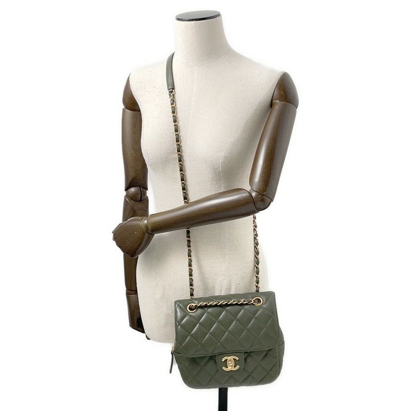 シャネル チェーンショルダーバッグ マトラッセ ココマーク キャビアスキン CHANEL