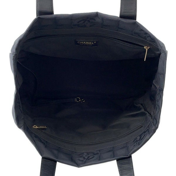 シャネル トートバッグ ニュートラベルライン トートMM ナイロン レザー A15991 CHANEL 黒