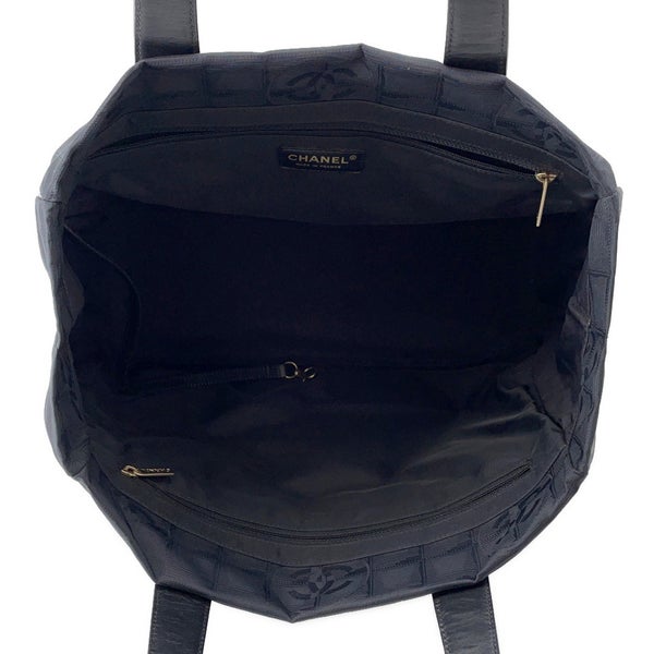 シャネル トートバッグ ニュートラベルライン トートMM ナイロン レザー A15991 CHANEL 黒