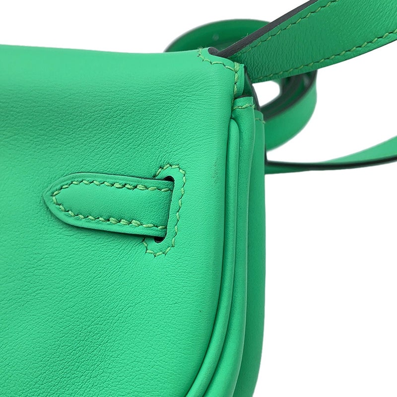 エルメス ショルダーバッグ ケリー ムーヴ ヴェールコミック/シルバー金具 エバーカーフ B刻印 HERMES