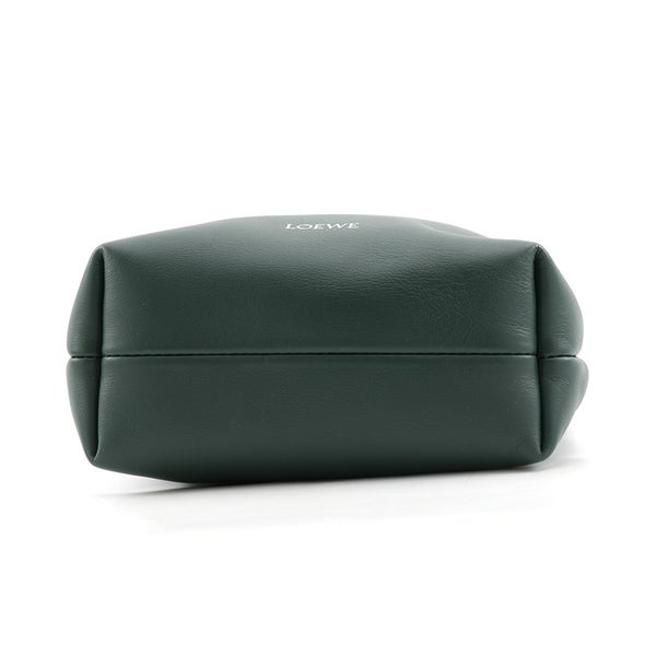 ロエベ ショルダーバッグ ぺブルポーチ スムースカーフレザー CANBSPPX01 LOEWE バッグ