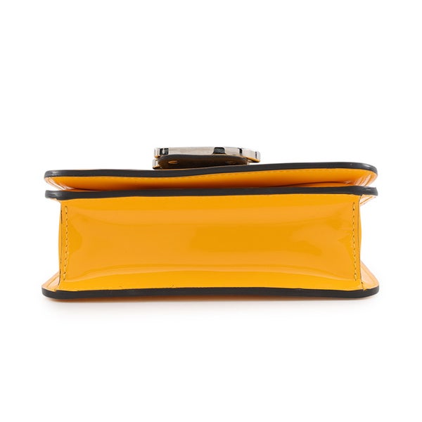 フェンディ ショルダーバッグ カリグラフィ パテント 8BT317 FENDI バッグ