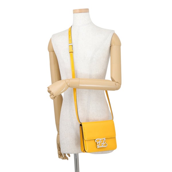 フェンディ ショルダーバッグ カリグラフィ パテント 8BT317 FENDI バッグ