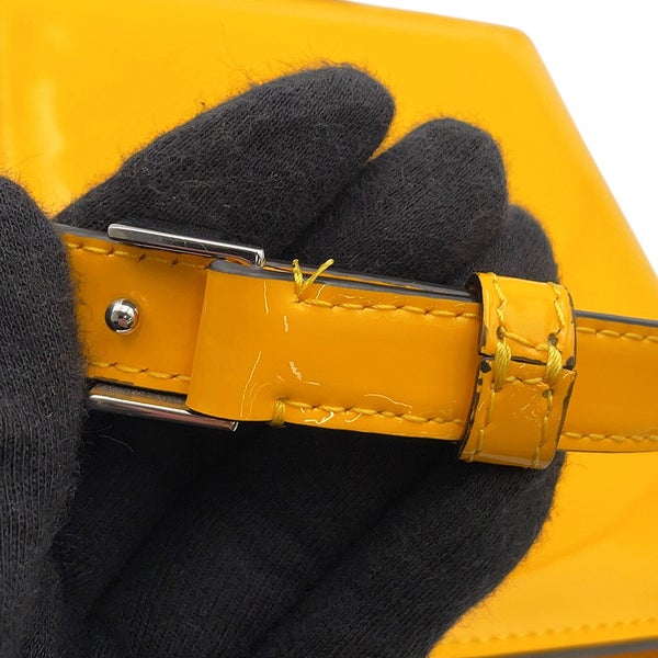 フェンディ ショルダーバッグ カリグラフィ パテント 8BT317 FENDI バッグ
