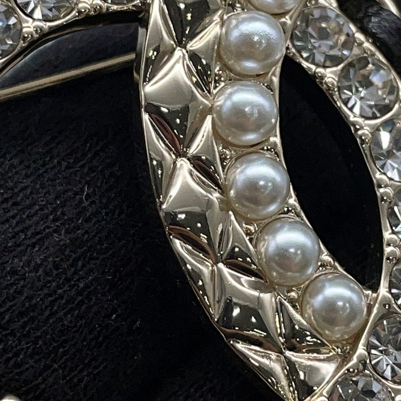 シャネル ブローチ ココマーク ラインストーン フェイクパール ラムスキン B24C AB8609 CHANEL アクセサリー