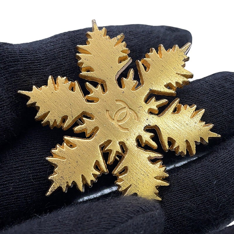 シャネル ブローチ ココマーク スノーフレーク  メタル 01 A CHANEL アクセサリー