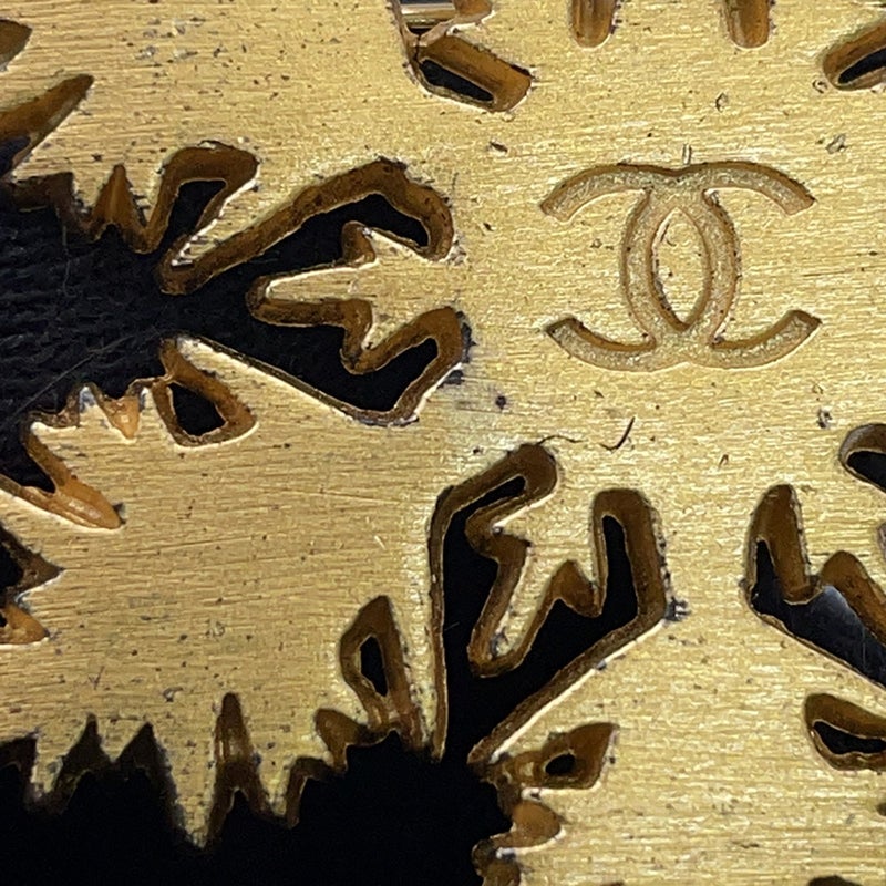 シャネル ブローチ ココマーク スノーフレーク  メタル 01 A CHANEL アクセサリー