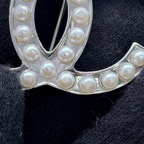 シャネル ブローチ ココマーク フェイクパール 06 V CHANEL アクセサリー