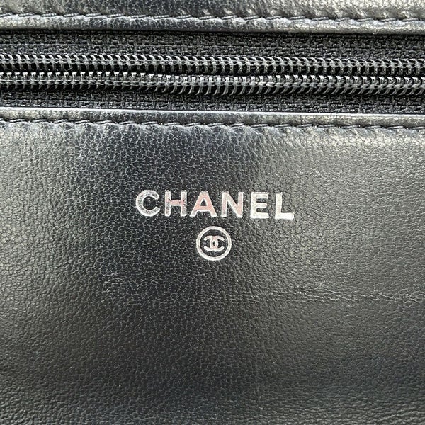 シャネル チェーンウォレット カメリア ココマーク ラムスキン A47421 CHANEL 財布 黒