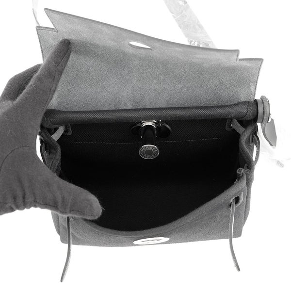 エルメス ショルダーバッグ エールバッグジップ ミニ ブラック/シルバー金具 トワルミリタリー/ヴァッシュハンター G刻印 黒