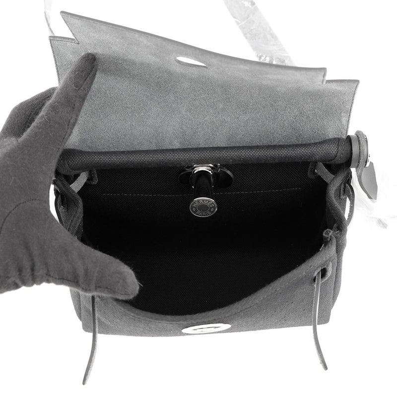 エルメス ショルダーバッグ エールバッグジップ ミニ ブラック/シルバー金具 トワルミリタリー/ヴァッシュハンター G刻印 黒