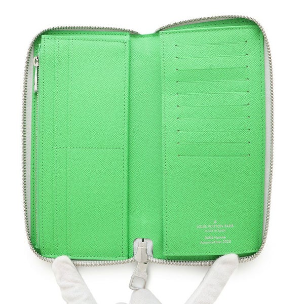 ルイヴィトン 長財布 モノグラム LVポートレート ジッピーウォレット・ヴェルティカル M82590 LOUIS VUITTON