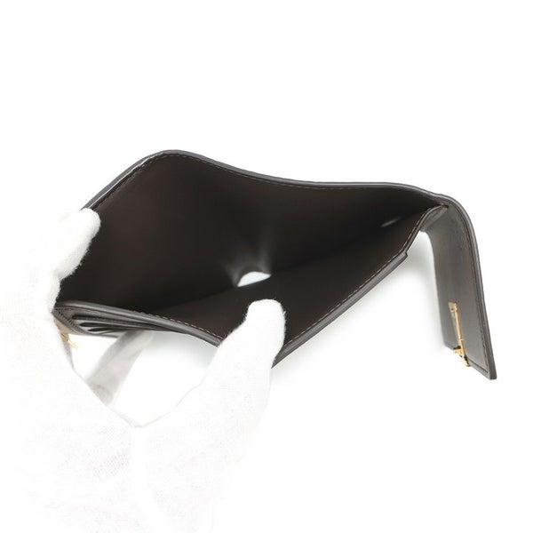 ルイヴィトン 三つ折り財布 トリヨンレザー ポルトフォイユ・カプシーヌ コンパクト M62159