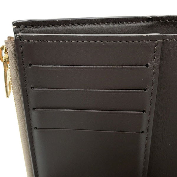 ルイヴィトン 三つ折り財布 トリヨンレザー ポルトフォイユ・カプシーヌ コンパクト M62159