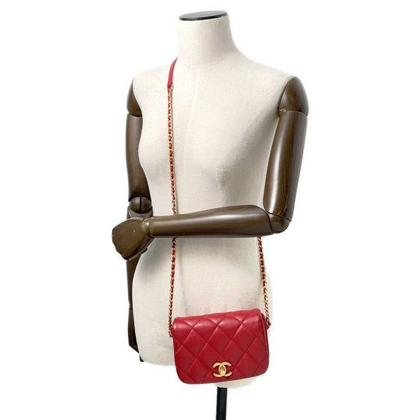 シャネル チェーンショルダーバッグ マトラッセ ココマーク ラムスキン CHANEL バッグ 赤