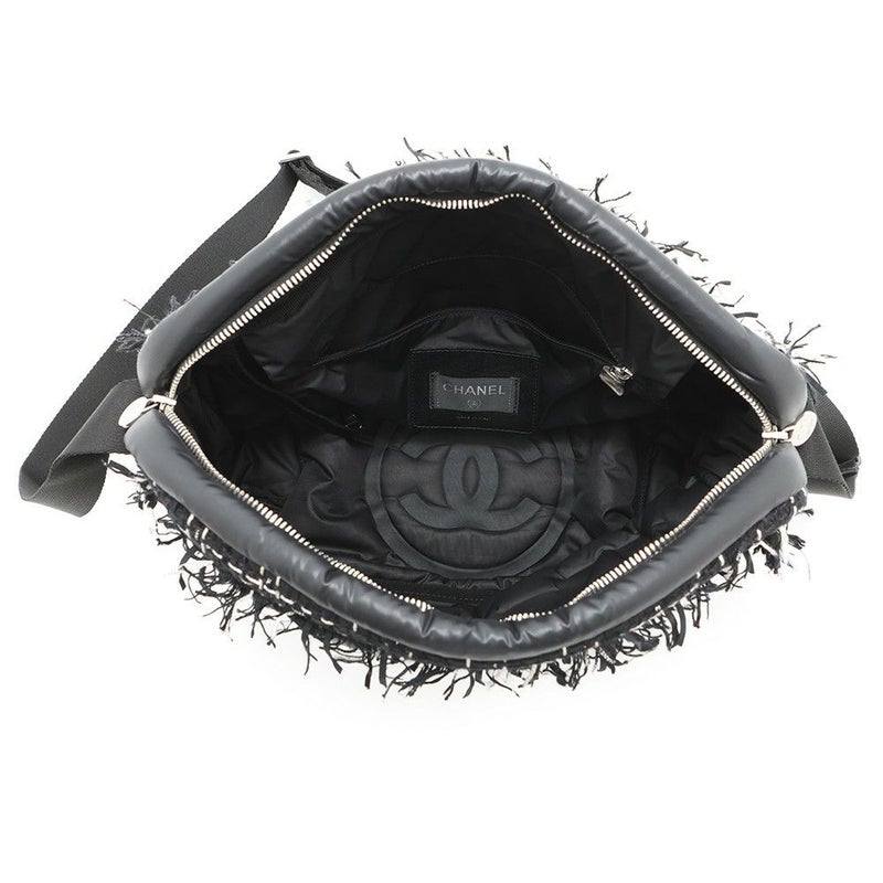 シャネル ショルダーバッグ ココネージュ ロゴ ココマーク ナイロン A57587 CHANEL バッグ 黒