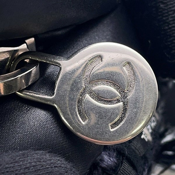 シャネル ショルダーバッグ ココネージュ ロゴ ココマーク ナイロン A57587 CHANEL バッグ 黒