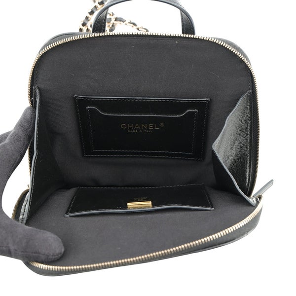 シャネル バックパック マトラッセ ココマーク シャイニーカーフレザー AS3332 CHANEL リュック 黒